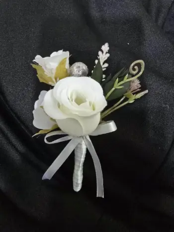 Artistic Flower Accessories