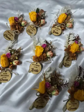 Artistic Flower Accessories
