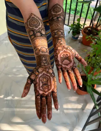 Henna Artist in Goa