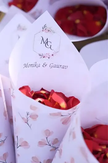The wedding crafters