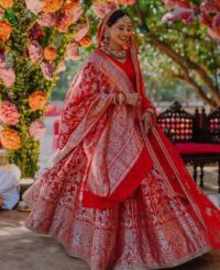 Lengha De Mariée Asiatique – Ivoire En Soie Et Velour, Porté Une Fois, Taille M