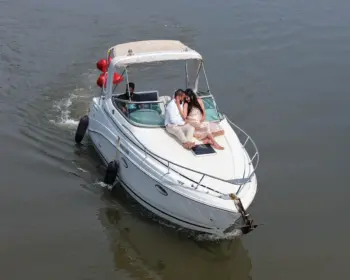 Yatch For Pre Wedding Photo Shoot