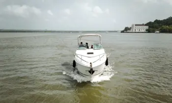 Yatch For Pre Wedding Photo Shoot