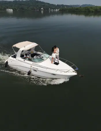 Yatch For Pre Wedding Photo Shoot