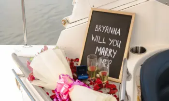 Yatch For Pre Wedding Photo Shoot